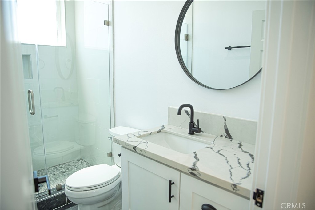 https://media.crmls.org/medias/3d15097a-3587-4e65-9d3b-dab93f94f447.jpg?preset=X-Large