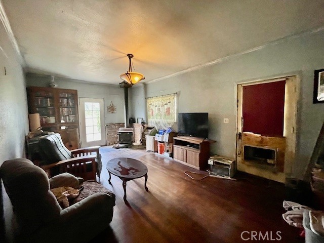 https://media.crmls.org/medias/3d152413-840a-46b0-8caa-21d6d71e9d67.jpg?preset=X-Large