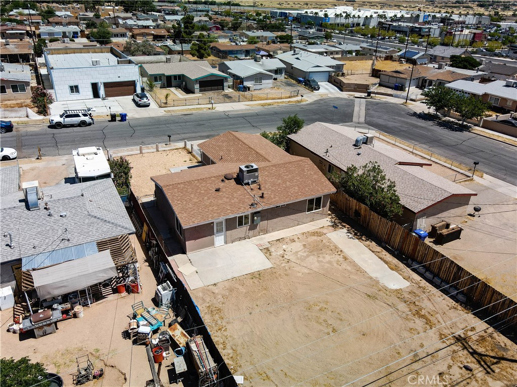 https://media.crmls.org/medias/3d1688e8-8dff-4acf-9adb-6268a41e2b99.jpg?preset=X-Large