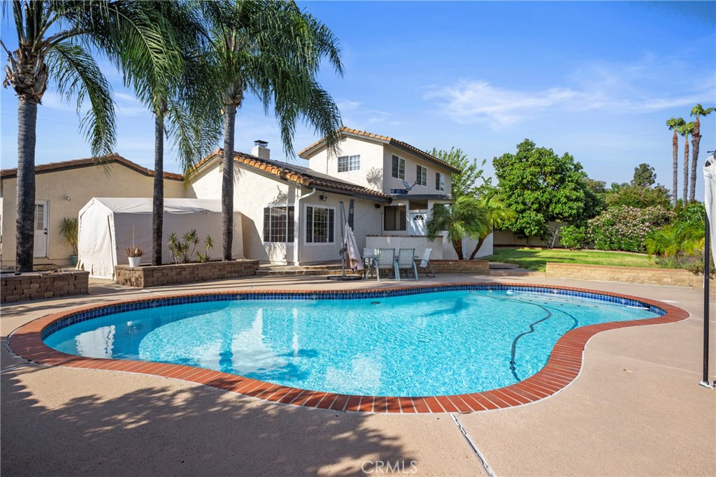 8609 Dunwoodie Road
