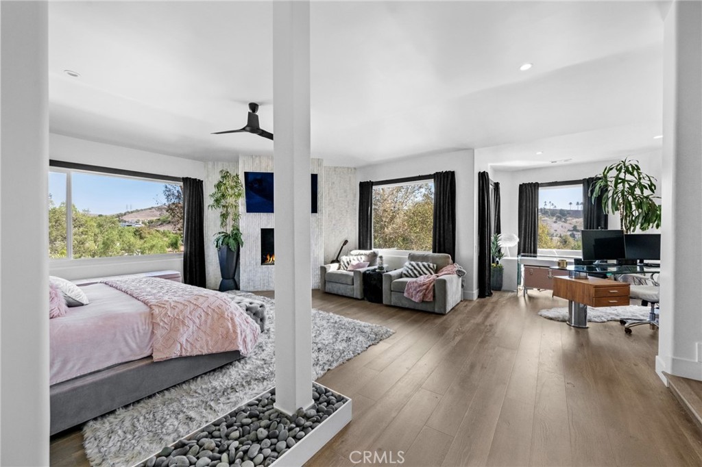 MLS #OC25238020 image #22