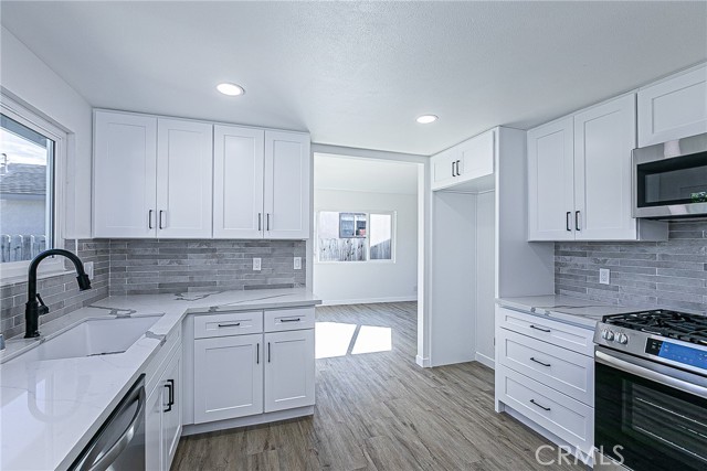 Detail Gallery Image 16 of 32 For 516 N L, Lompoc,  CA 93436 - 3 Beds | 2 Baths