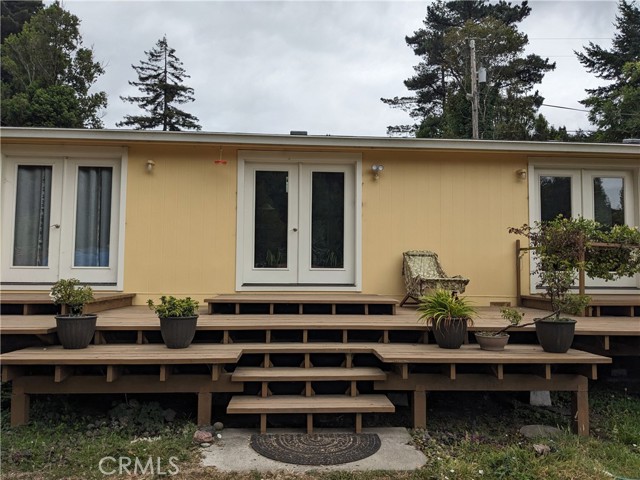 Detail Gallery Image 1 of 8 For 203 Pine Ln, Fortuna,  CA 95528 - 2 Beds | 2 Baths
