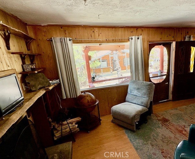 https://media.crmls.org/medias/3d19b0ee-7543-448b-8b31-340db6f2ed59.jpg?preset=X-Large