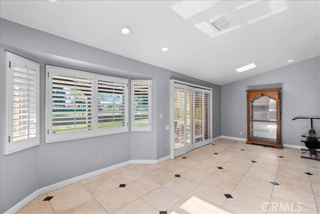 Detail Gallery Image 12 of 41 For 29915 Camino Cristal, Menifee,  CA 92584 - 3 Beds | 2 Baths