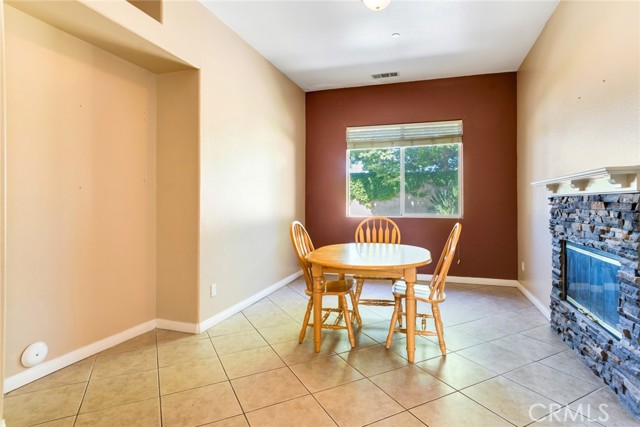 Detail Gallery Image 5 of 27 For 9726 Walnut Ct, Rancho Cucamonga,  CA 91730 - 4 Beds | 2 Baths
