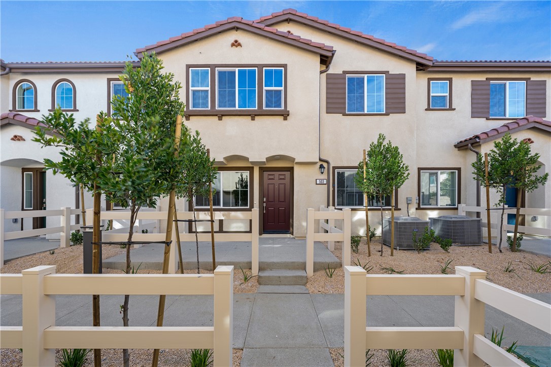 Detail Gallery Image 1 of 25 For 28392 Oriole Way #503,  Murrieta,  CA 92563 - 3 Beds | 2/1 Baths