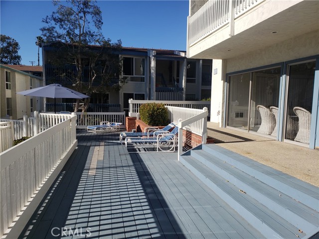 900 Camino Real, Redondo Beach, California 90277, 2 Bedrooms Bedrooms, ,2 BathroomsBathrooms,Residential,Sold,Camino Real,IN21194748