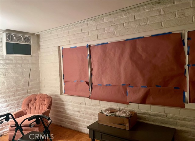 Detail Gallery Image 4 of 6 For 108 N Center St, Redlands,  CA 92373 - 2 Beds | 1 Baths