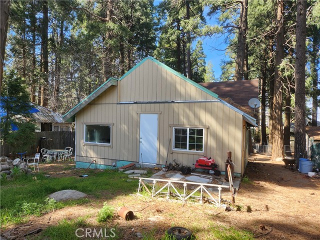 23913 Inspiration Road, Crestline CA: https://media.crmls.org/medias/3d1b940e-9a3a-4147-94b8-19bd04a346e9.jpg
