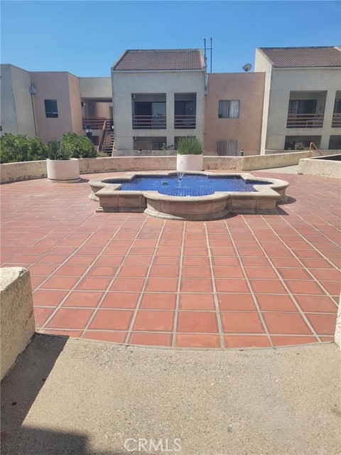 1118 Valencia Street, Los Angeles CA: https://media.crmls.org/medias/3d1c88fd-1713-4993-bd6c-89be2823ae98.jpg
