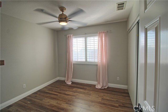 Detail Gallery Image 14 of 19 For 29572 Clear View, Highland,  CA 92346 - 4 Beds | 2/1 Baths