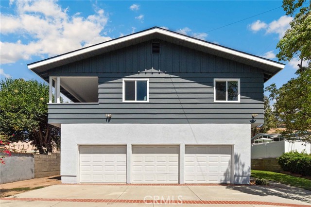 5701 Milton photo 3