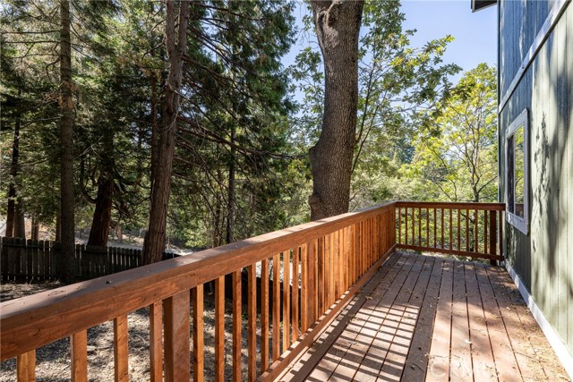 Detail Gallery Image 31 of 44 For 305 Summit Rd, Lake Arrowhead,  CA 92352 - 3 Beds | 2 Baths