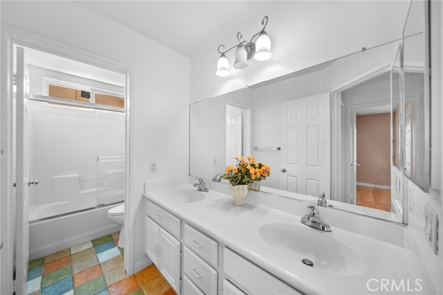 Detail Gallery Image 28 of 65 For 29 Villa Roma, Lake Elsinore,  CA 92532 - 4 Beds | 2/1 Baths
