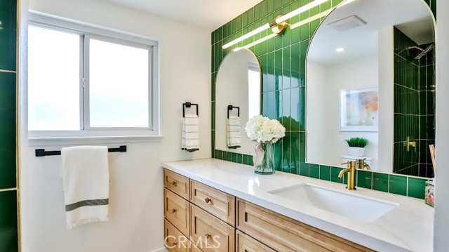2737 Lorenzo Avenue, Costa Mesa CA: https://media.crmls.org/medias/3d20db5a-929b-478a-a764-6ff106bdc321.jpg