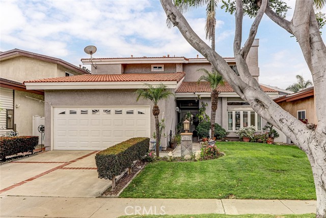 Detail Gallery Image 2 of 34 For 5316 W 135th, Hawthorne,  CA 90250 - 4 Beds | 3 Baths