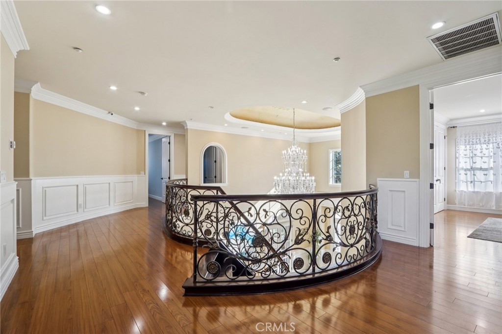 MLS #WS25261103 image #35