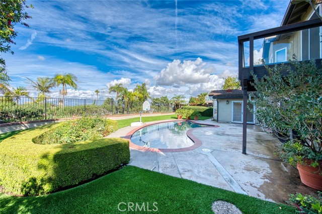 Detail Gallery Image 5 of 24 For 2641 Alta Vista, Newport Beach,  CA 92660 - 4 Beds | 3 Baths