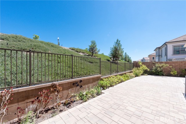 119 Plum Lily, Irvine CA: https://media.crmls.org/medias/3d2275dd-a6fe-4671-a538-56211963c47b.jpg