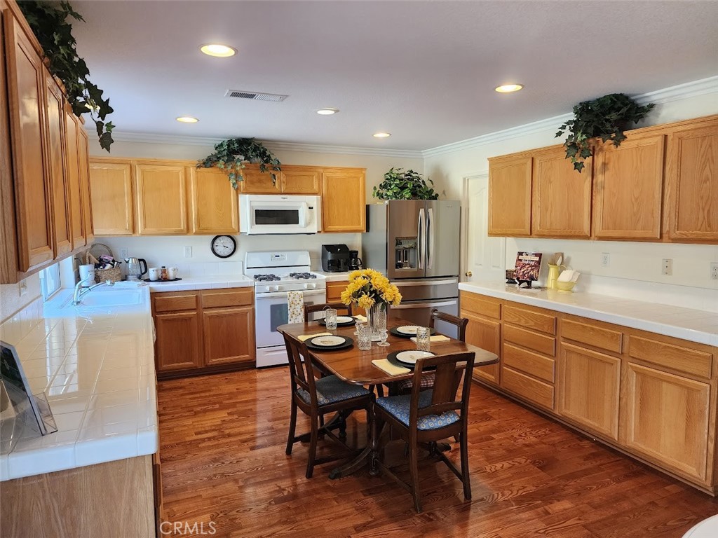 MLS #PW25057303 img 3