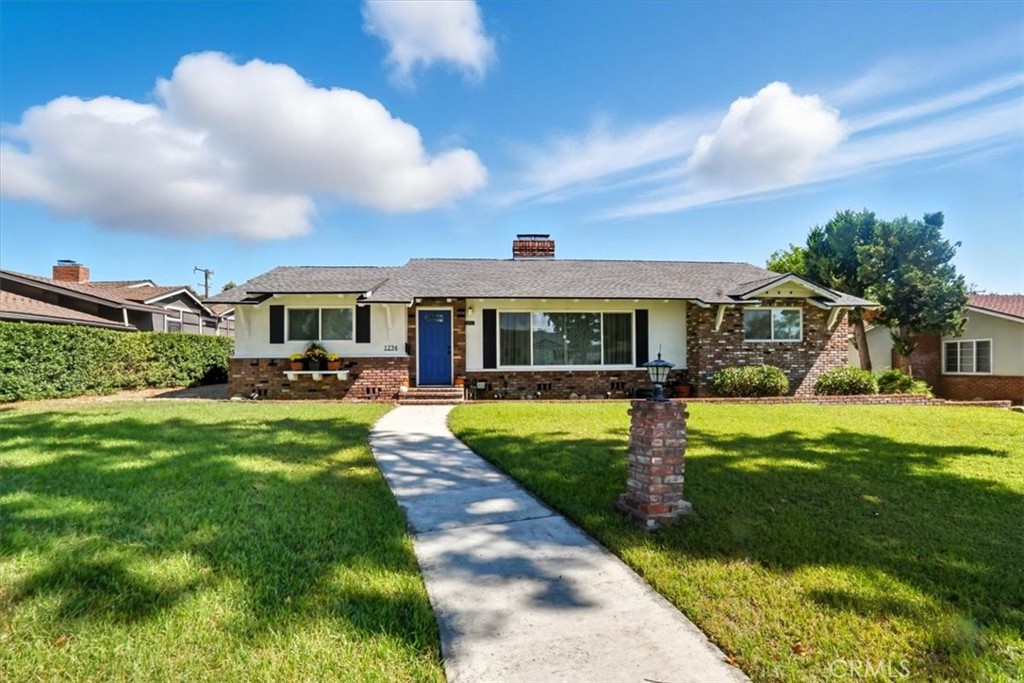 1234 N Laurel