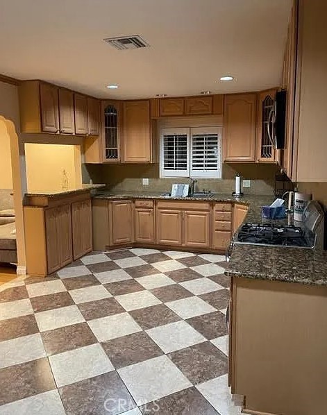 https://media.crmls.org/medias/3d2421a8-ef94-41b3-bdcf-dfec359fb951.jpg?preset=X-Large