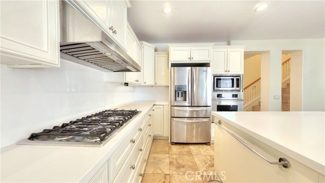 Detail Gallery Image 6 of 48 For 644 Milford, Los Angeles,  CA 90042 - 4 Beds | 3/1 Baths