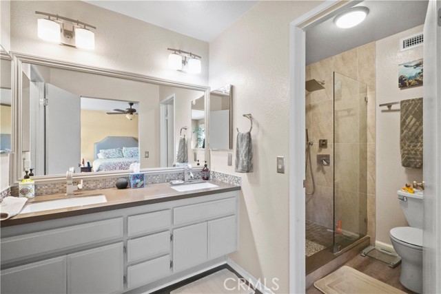 485 Wedgewood Court, Duarte CA: https://media.crmls.org/medias/3d24ad7e-5efa-4d60-978a-17c416ac7c0a.jpg