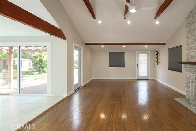 Detail Gallery Image 18 of 57 For 7447 Enfield, Reseda,  CA 91335 - 3 Beds | 2 Baths