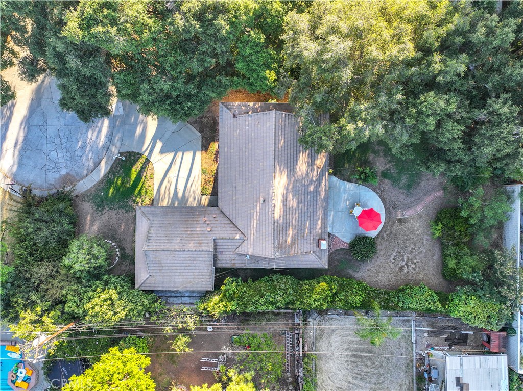 https://media.crmls.org/medias/3d257d13-e6c4-4dba-b70b-b00202f8560c.jpg?preset=X-Large