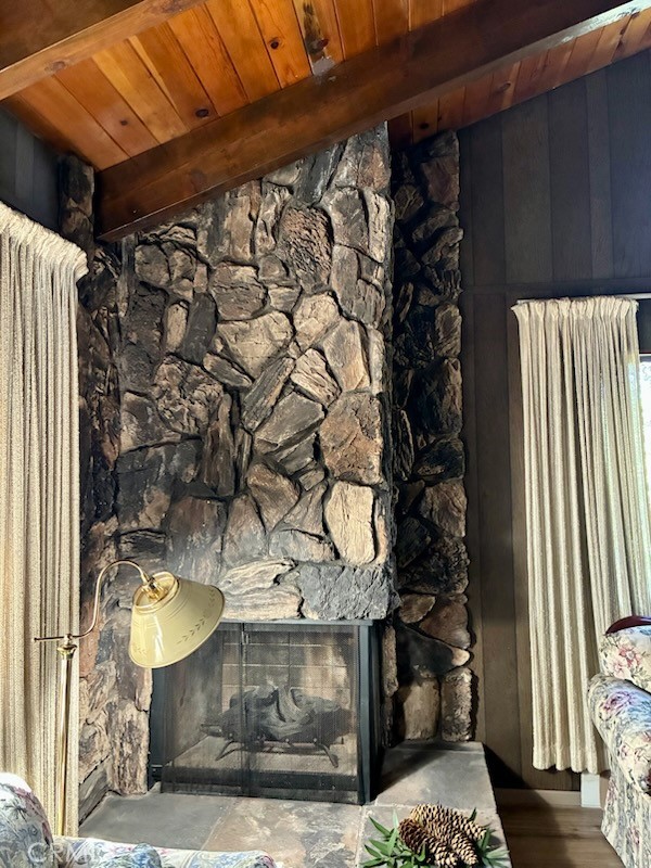 Detail Gallery Image 9 of 39 For 23992 Lakeview Dr., Crestline,  CA 92325 - 3 Beds | 2 Baths