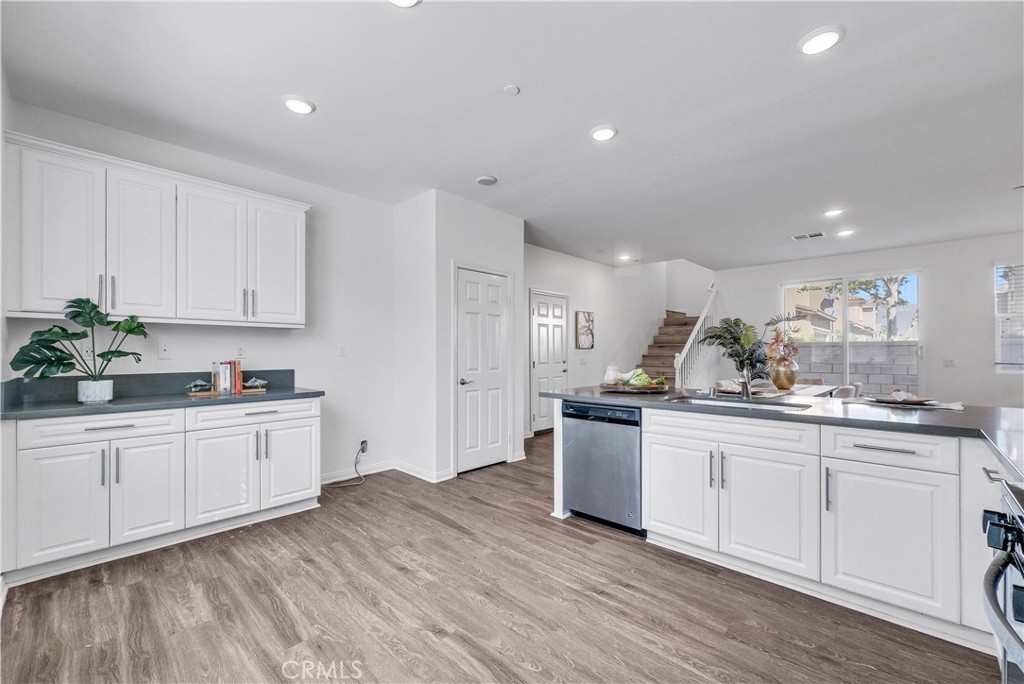 MLS #OC25151215 img 13