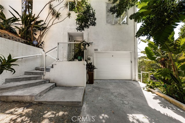 Detail Gallery Image 11 of 57 For 1690 N Crescent Heights Bld, Los Angeles,  CA 90069 - 3 Beds | 4 Baths