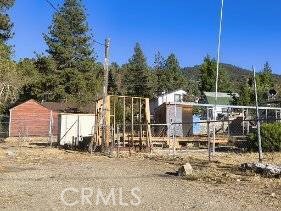 228 Chaparral Street, Frazier Park CA: https://media.crmls.org/medias/3d27f70c-14ab-42e4-8d09-ffcb885e3f27.jpg