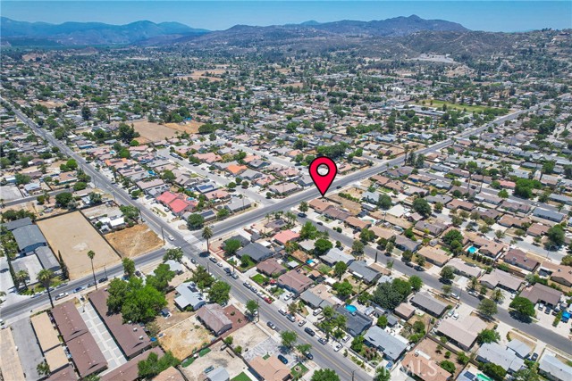 1281 Leslie Drive, Hemet CA: https://media.crmls.org/medias/3d28ded3-358e-4c1a-8862-7d98a1861da0.jpg