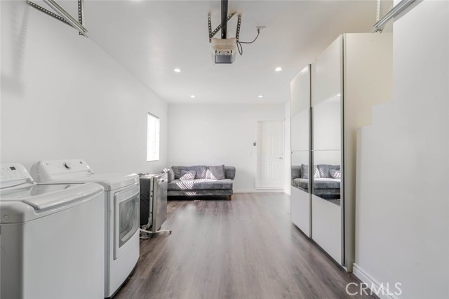 7315 Jamieson Avenue, Reseda CA: https://media.crmls.org/medias/3d298414-7786-48a3-9857-c241fce17513.jpg