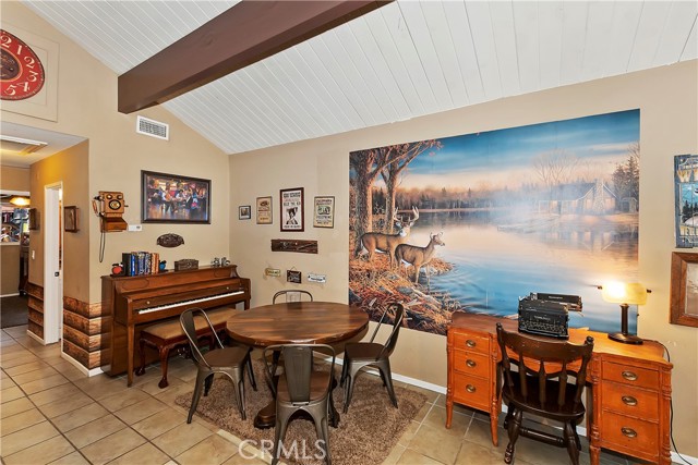 Detail Gallery Image 10 of 37 For 822 W Sherwood Bld, Big Bear City,  CA 92314 - 2 Beds | 1 Baths