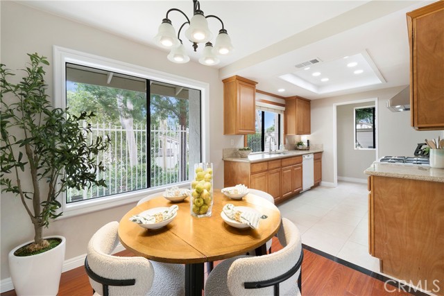 Detail Gallery Image 9 of 53 For 242 Mountain Ct, Brea,  CA 92821 - 3 Beds | 2 Baths