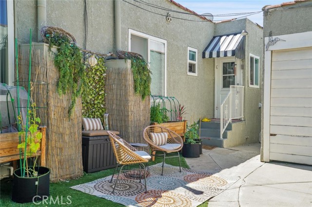 Detail Gallery Image 28 of 38 For 1301 S Hudson Ave, Los Angeles,  CA 90019 - 2 Beds | 2 Baths