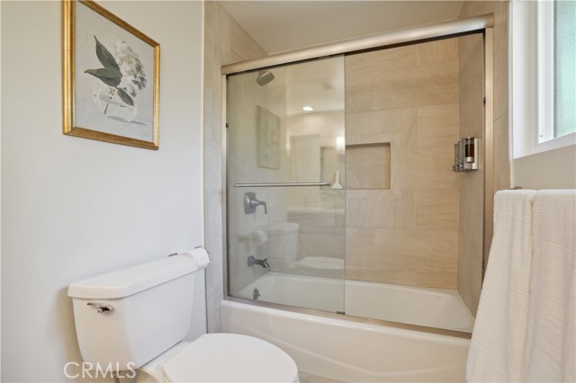 13811 Palace Way, Tustin CA: https://media.crmls.org/medias/3d2be922-16fc-4c1b-b3c5-daf08c0859be.jpg