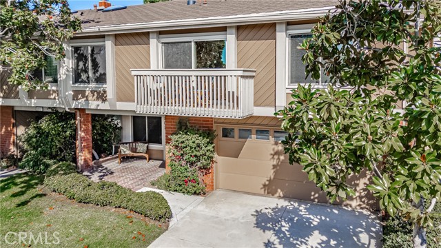 Detail Gallery Image 3 of 56 For 805 W Glenwood Cir, Fullerton,  CA 92832 - 3 Beds | 2 Baths