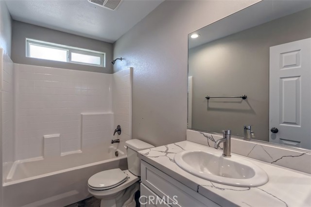 Detail Gallery Image 15 of 25 For 13033 Casco Rd, Apple Valley,  CA 92345 - 4 Beds | 2/1 Baths