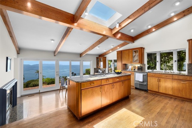 3550 Coolheights Drive, Rancho Palos Verdes CA: https://media.crmls.org/medias/3d2c73bf-a9cb-48b8-8190-6ab0570064cd.jpg