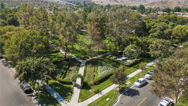 Detail Gallery Image 38 of 43 For 235 Dewdrop, Irvine,  CA 92603 - 2 Beds | 2/1 Baths