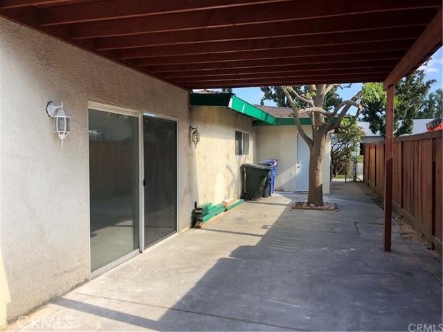 Detail Gallery Image 15 of 15 For 10449 Pioneer Bld, Santa Fe Springs,  CA 90670 - 4 Beds | 2 Baths