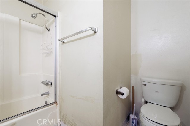 Detail Gallery Image 10 of 48 For 12830 Burbank Blvd. #310,  Valley Village,  CA 91607 - 2 Beds | 2 Baths