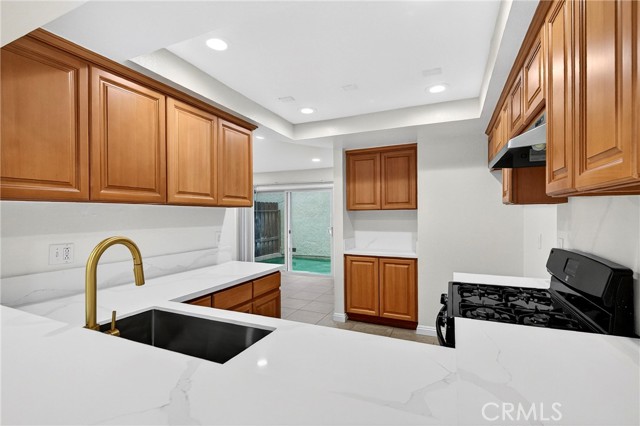 Detail Gallery Image 9 of 34 For 11360 166th #10,  Cerritos,  CA 90703 - 2 Beds | 1/1 Baths