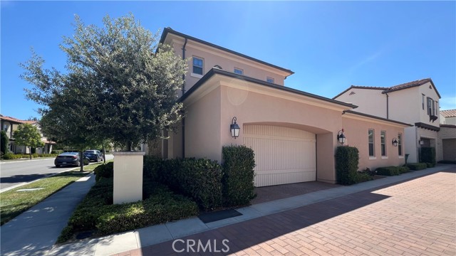 80 Quill, Irvine CA: https://media.crmls.org/medias/3d2d978e-6eed-4765-b4b2-884c62ac7e00.jpg