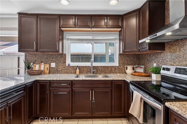 Detail Gallery Image 7 of 23 For 1000 S Citron #9,  Anaheim,  CA 92805 - 2 Beds | 2 Baths